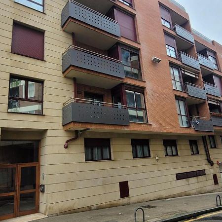 Cozy Yellow Home In Getxo Esterno foto