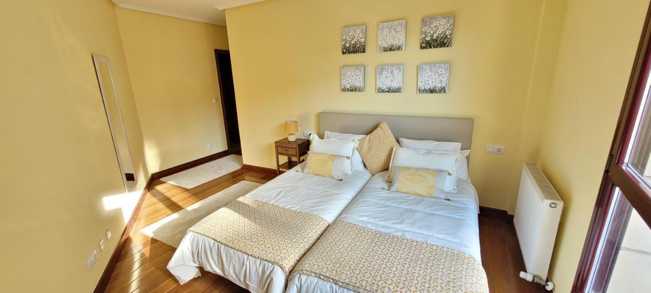 Cozy Yellow Home In Getxo Esterno foto