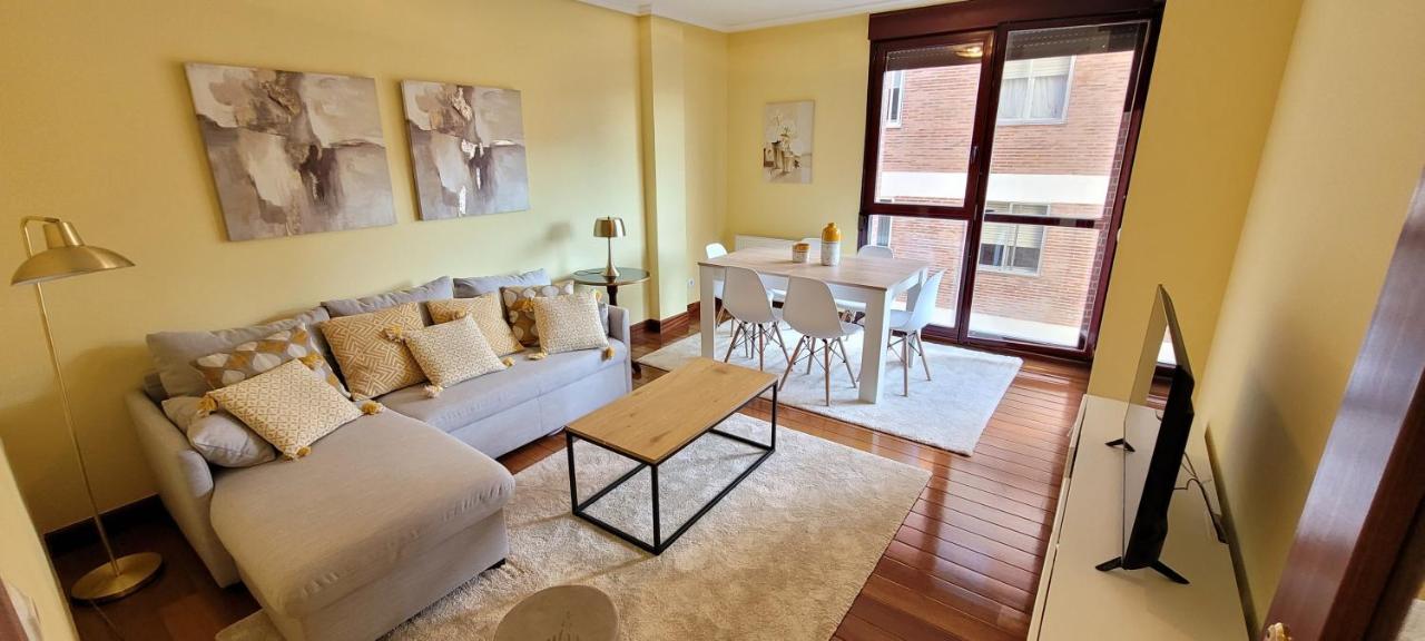 Cozy Yellow Home In Getxo Esterno foto